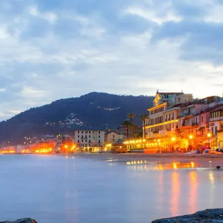 Corso Dante's Paradise Blue - Exclusive In Apartment Alassio